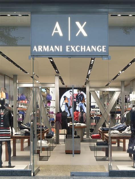 AX ARMANI EXCHANGE .